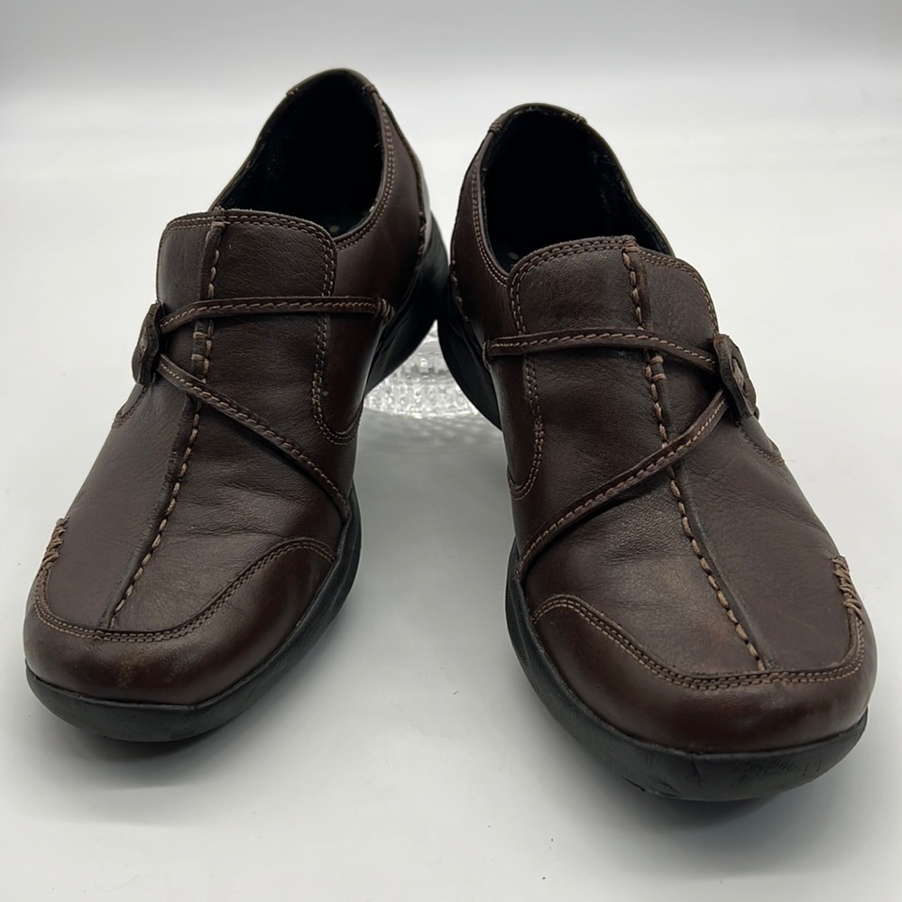 Clarks Wave Walk Brown Leather Shoe size 7